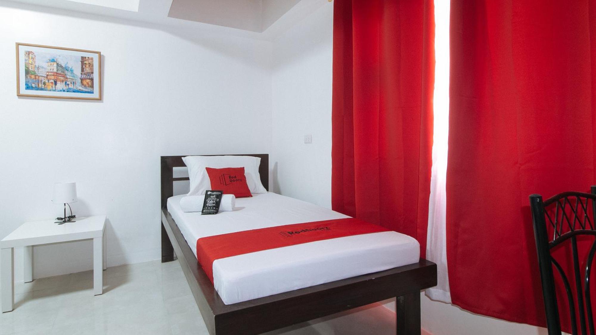 Reddoorz Near Ust Sampaloc Manila Hotel Екстериор снимка